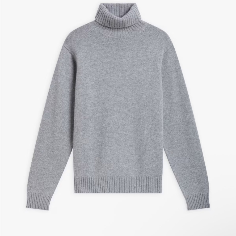Agnes B - grey cashmere Senga sweater NWOT 

MSRP $770.00 usd
